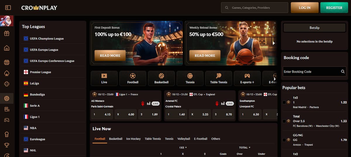 Crownplay bookmaker homepage showing top leagues and ongoing matches for sports betting.