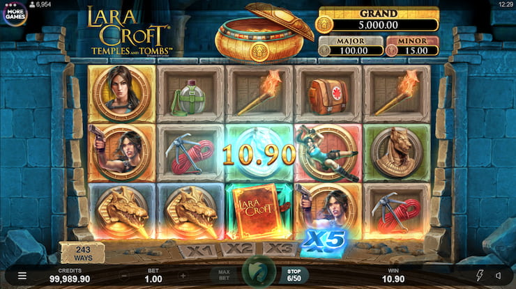 A winning line with a 5x multiplier in the Lara Croft Temples and Tombs slot.
